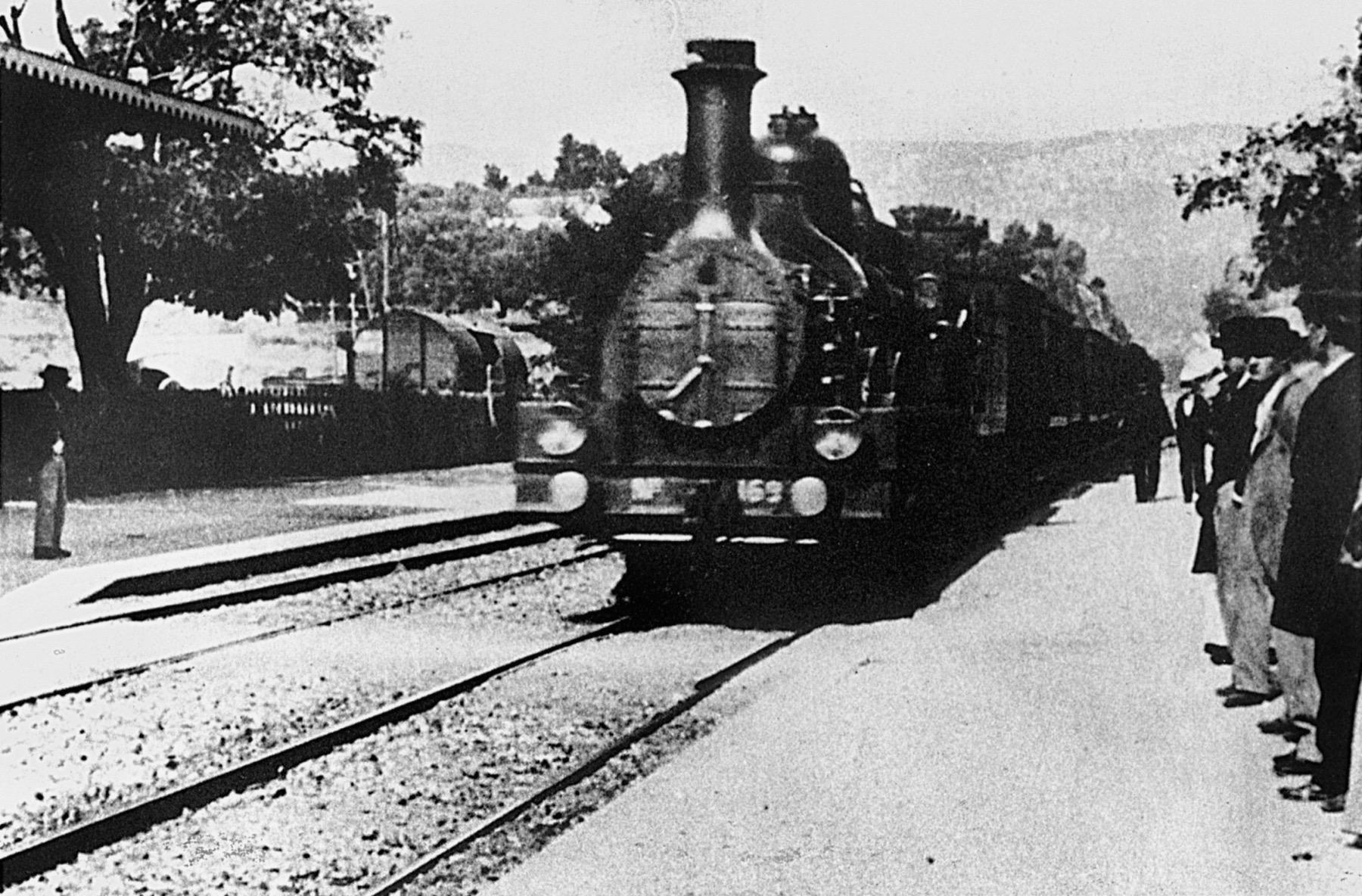 Lumière — Arrival of a Train at La Ciotat (1895)